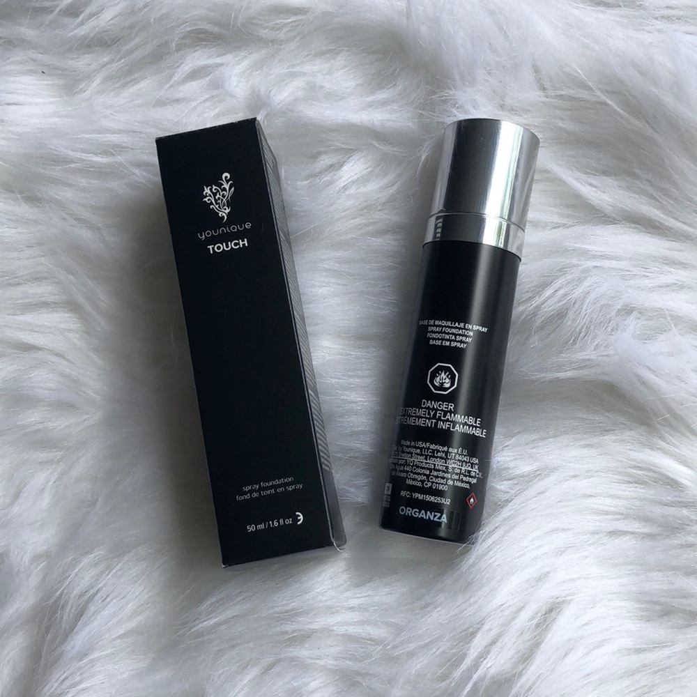 Organza Younique touch spray foundation